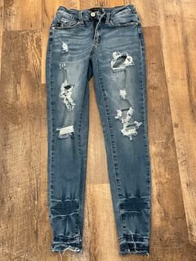 KanCan ripped skinnies, ladies skinny jean 3/25